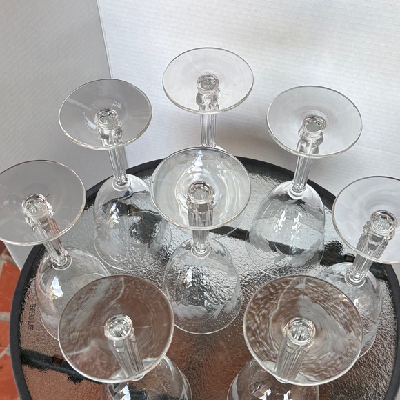 Elegant Clear Wine Glass Set
